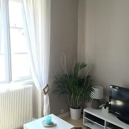 Coquet T1 Quartier Des Halles Apartamento